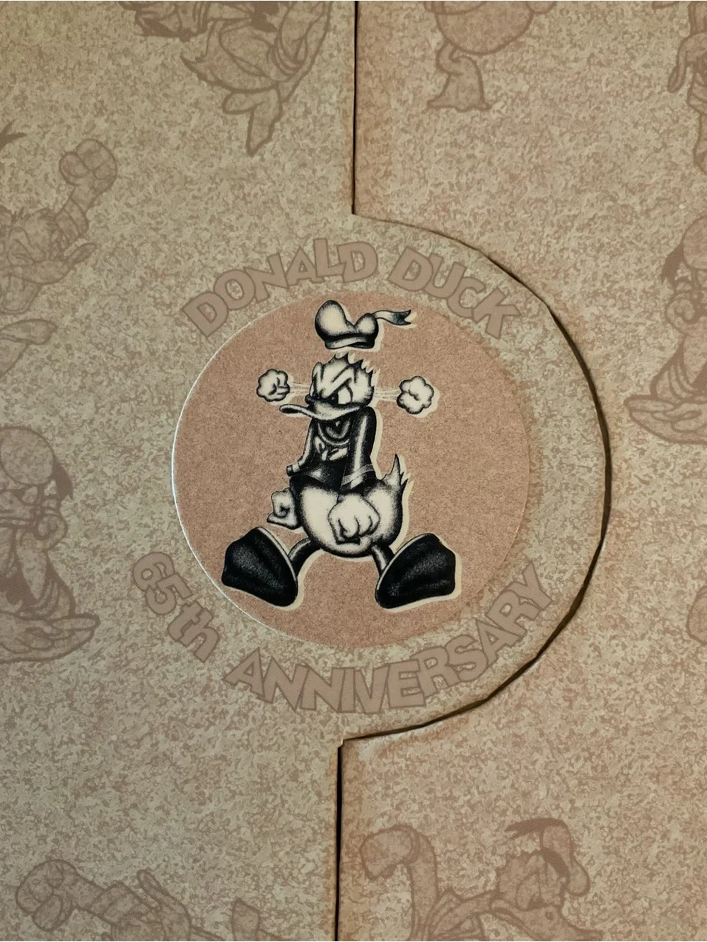 Pristine Disney Rare Donald Duck 65th Anniversary Watch Set - Watch, Yo-yo, Pin